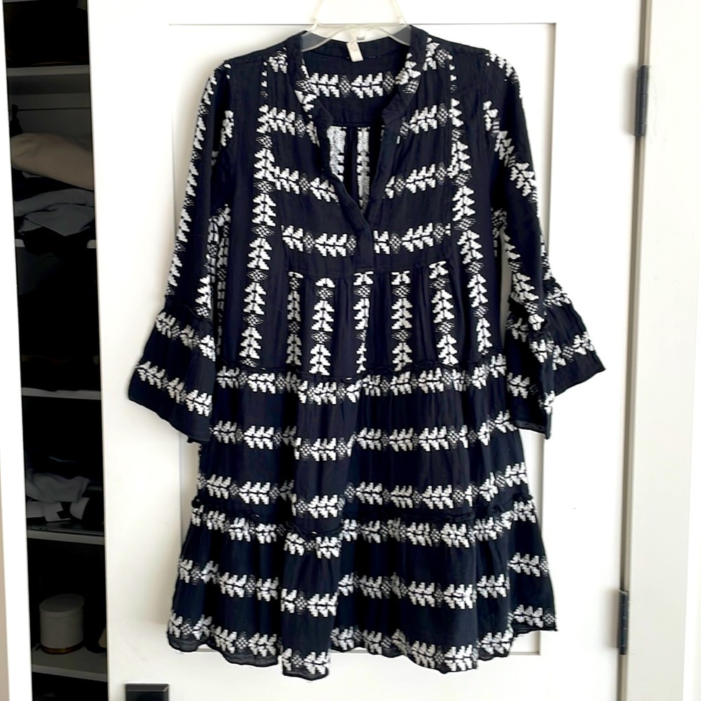 EUC Elan Embroidered Dress Sz. Large!